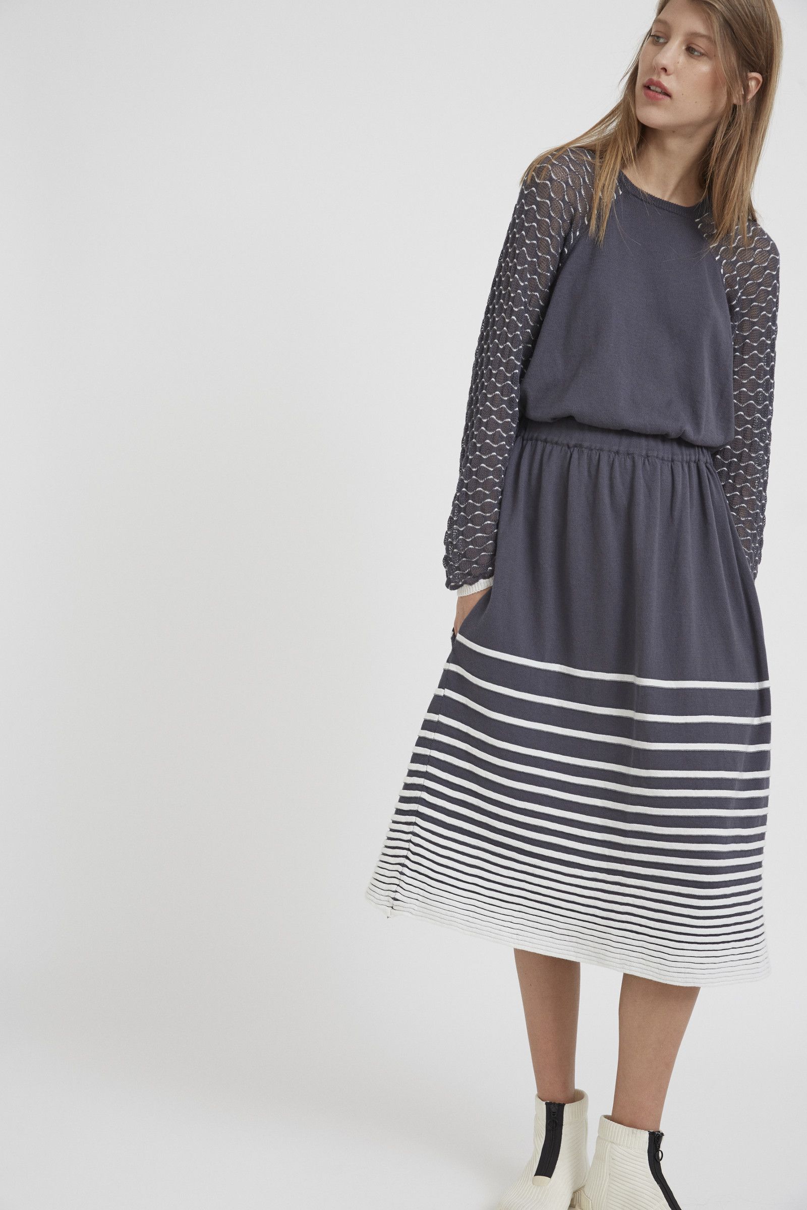 Pure Cotton A-Line Midi Skirt: Elastic Waist, 3D Stripe Design
